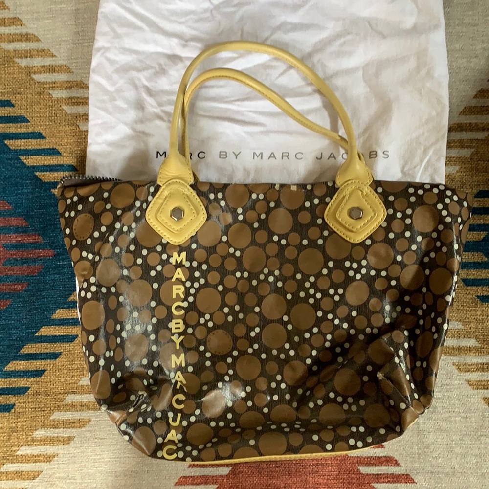 Marc By Marc Jacobs Print Canvas Tote W Leather - image 1